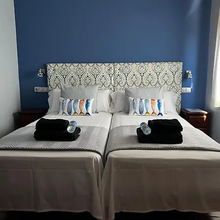 Trevelez Hostel *